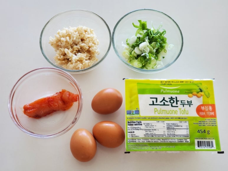 Dry-toasting tofu